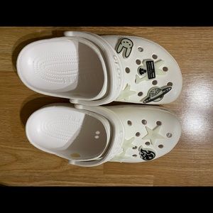 Bad bunny crocs brand new
